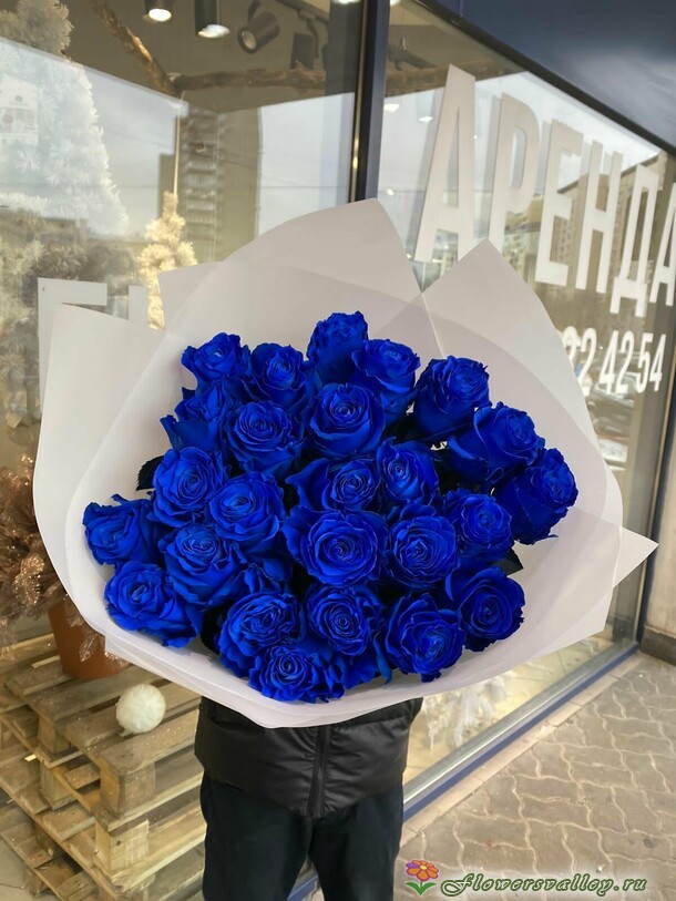 25 синих роз